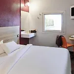 Hotelf1 Centre Ouest
