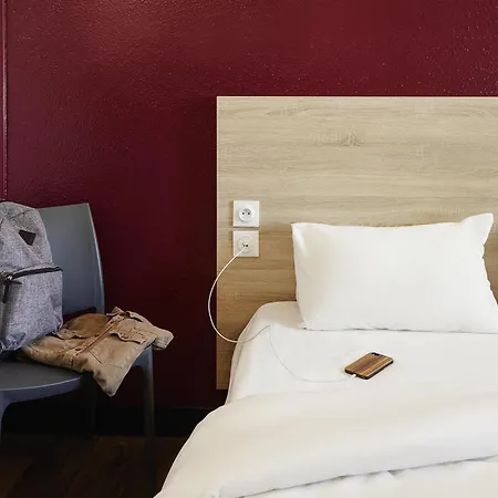 Hotelf1 Centre Ouest Hotel 2*