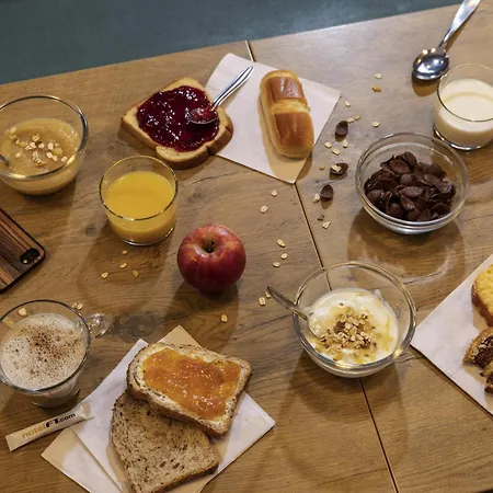 Hotel Hotelf1 Centre Ouest 2*