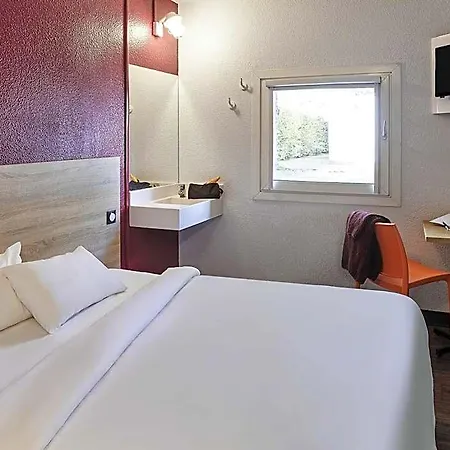 Hotelf1 Centre Ouest 2*