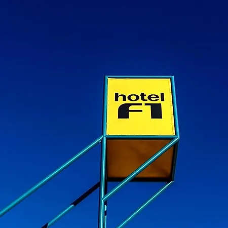 Hotelf1 Centre Ouest 2*