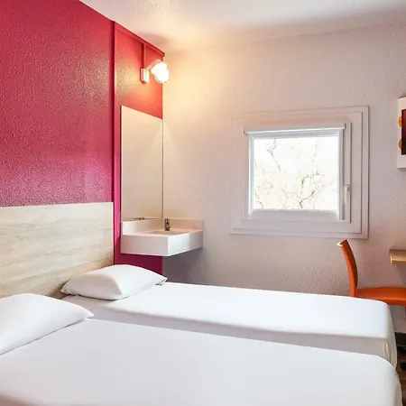 Hotelf1 Centre Ouest