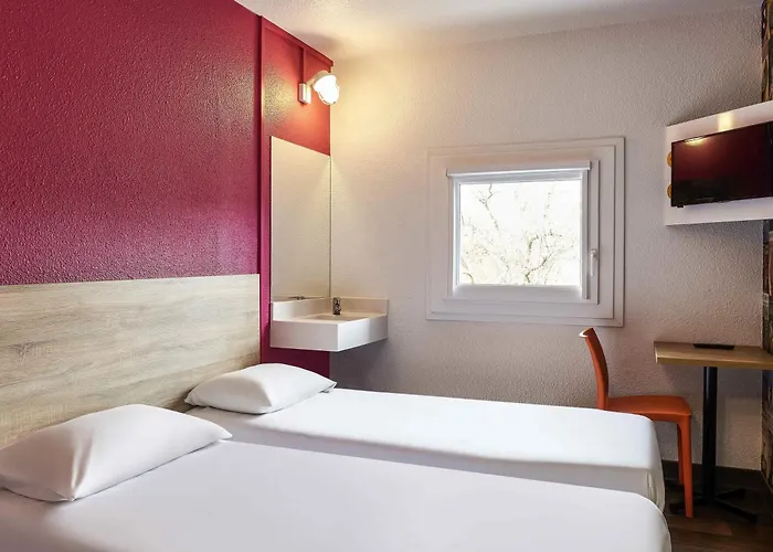 Hotelf1 Centre Ouest Hotel 2*