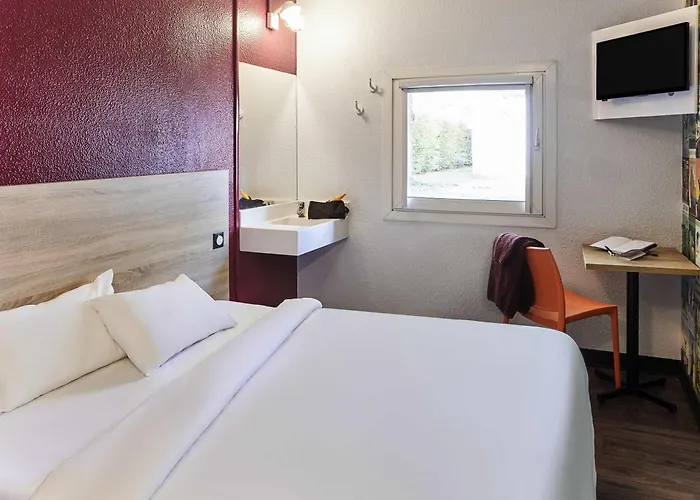 Hotelf1 Centre Ouest