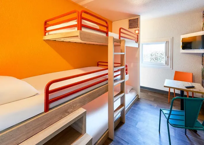 Hotelf1 Centre Ouest 2*