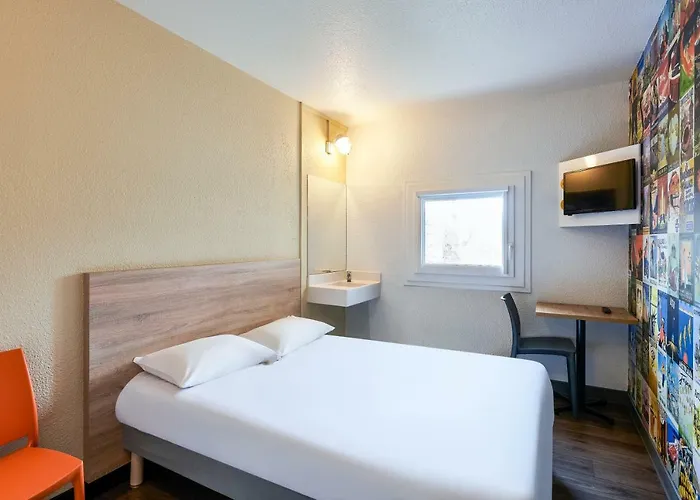 Hotelf1 Centre Ouest Hotel 2*